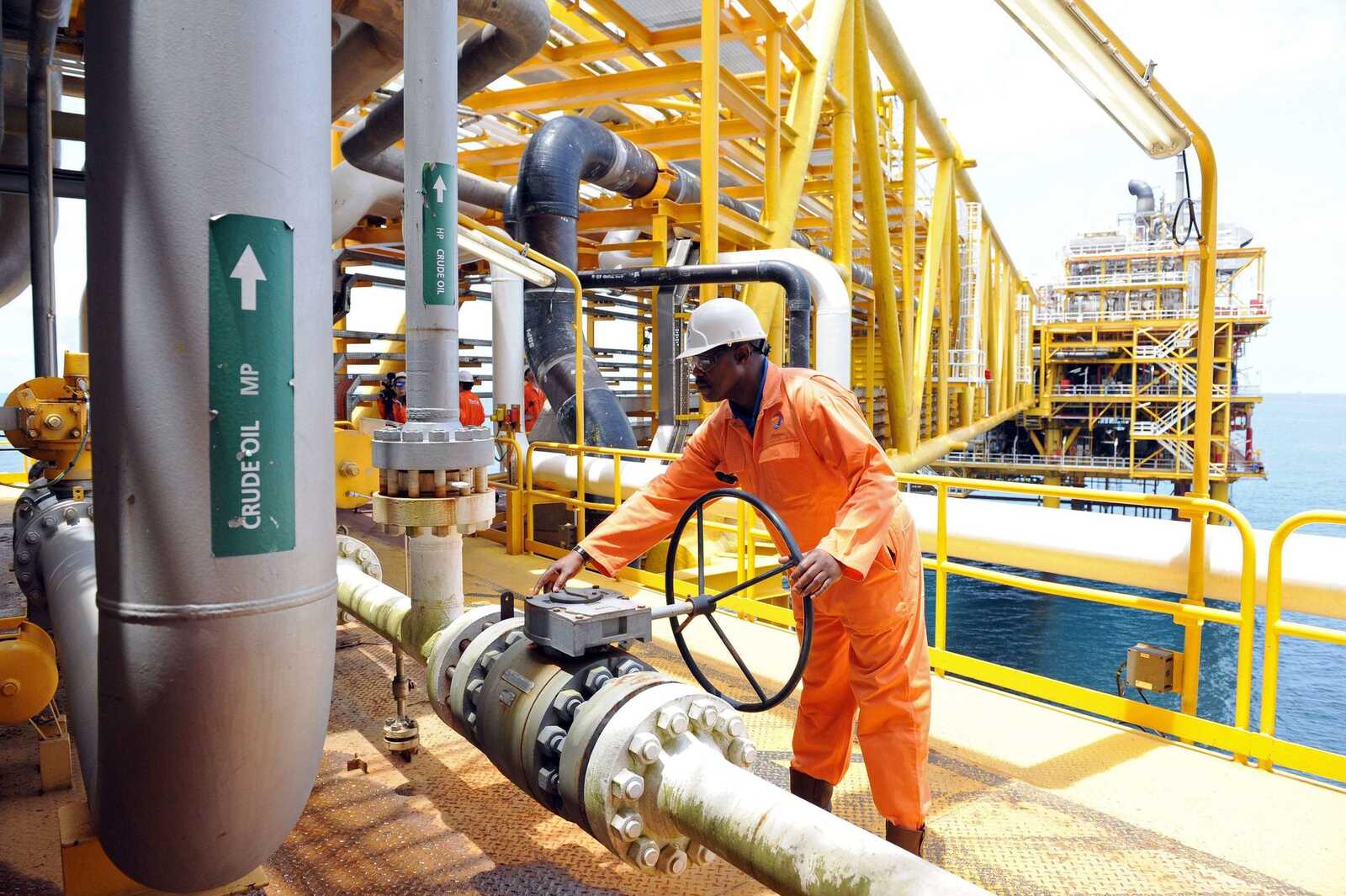 Oil and gas 1.jpg
