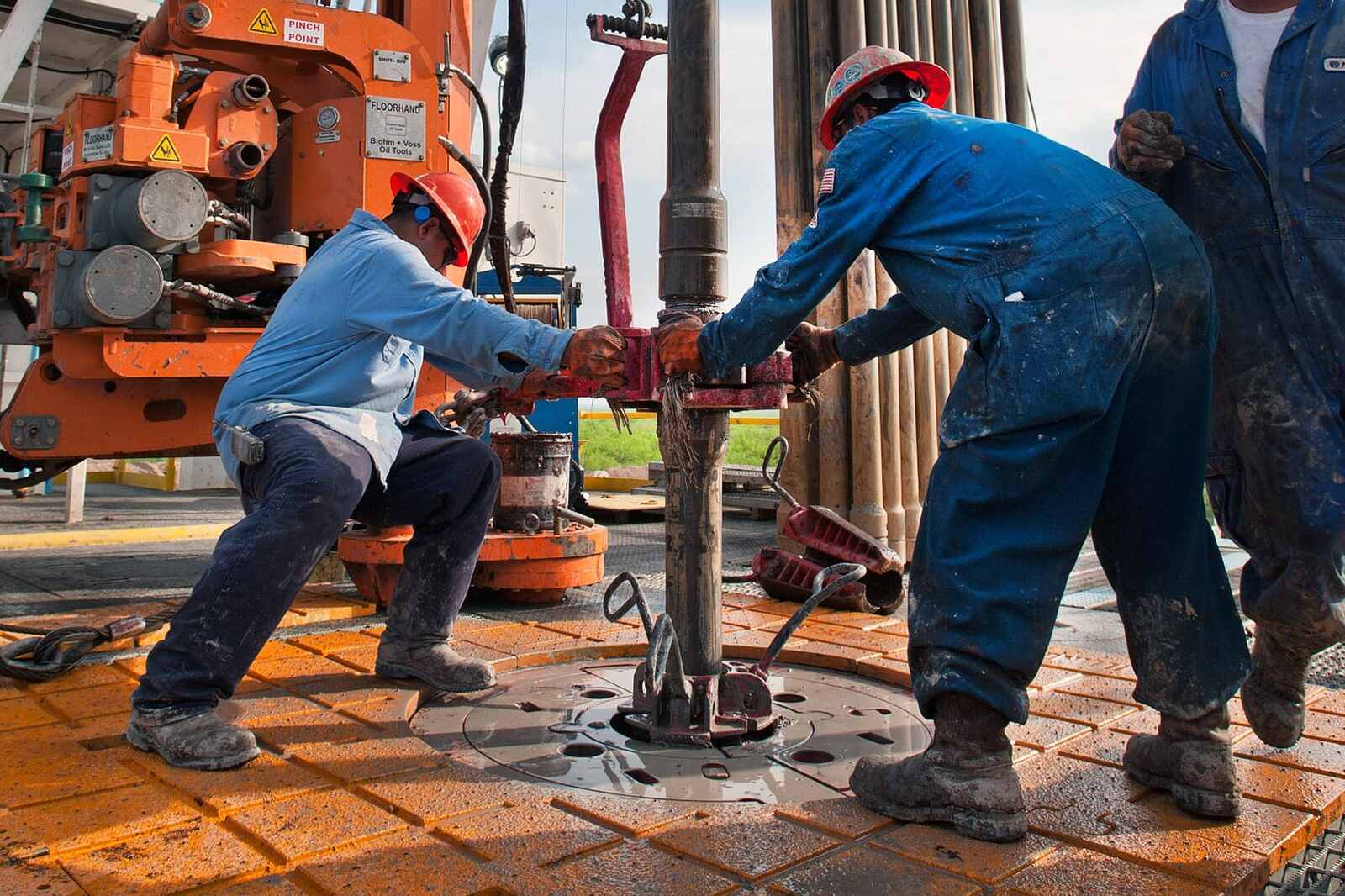 Oil gas.jpg
